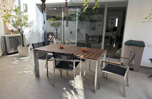 Spacious open plan ground floor apartment - Foto 10