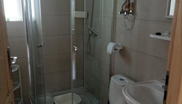 Domki z widokiem na morze u Jasia - Foto 2, Shower