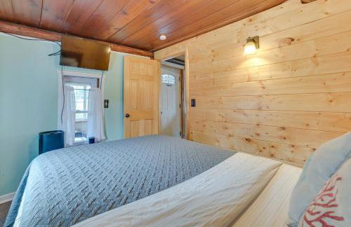 Cozy Houghton Lake Vacation Rental with Fireplace! - Foto 19