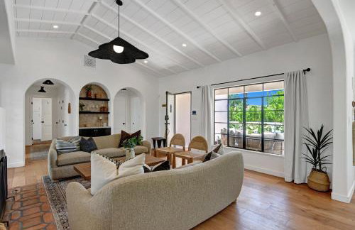 Famous Movie Colony Estate- Casa de Amigos Estate- Ultra Luxe, Pool, Spa, Firepit 4bd, 3.5bth - Foto 6