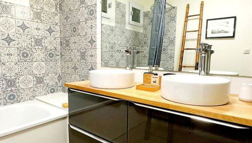 LOASIS -T4 Garage Terrasse WIFI Centre-Ville Gare - Foto 5