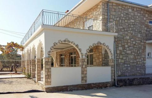 Stunning Apartment In Gornje Selo - Foto 10