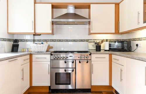 Spacious Townhouse Private Parking Central Wells - Foto 7