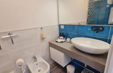 Monolocale con giardino privato, 1 minuto dal mare - Foto 13