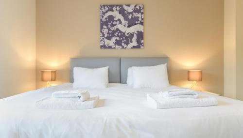 Stunning Garden House with Free WIFI and Parking - Foto 2