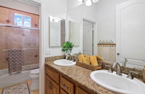 Los Angeles Large Mediteranian Vacation Home - Foto 26