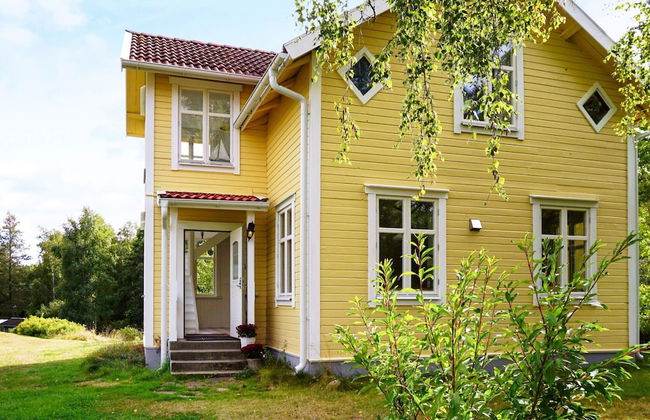 Historic Cottage by Lake Yngern - Foto 24