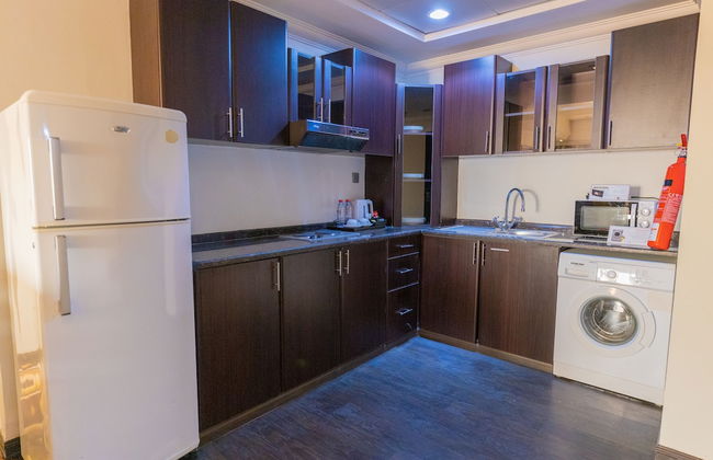 Ewan Ajman Suites Hotel - Photo 52