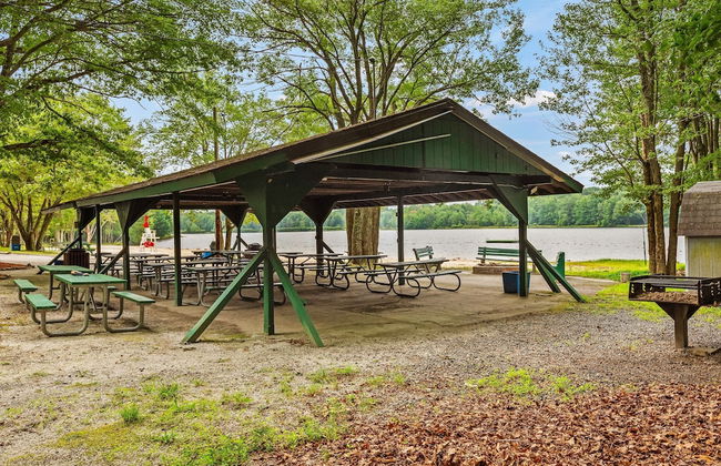 Hygge Home by Avantstay Deck for Outdoor Living Fire Pit Game Table - Photo 26