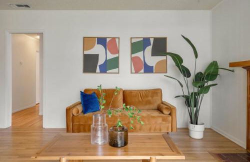 Vintage Vibes Near Airport Games Sleeps 8 - Foto 8