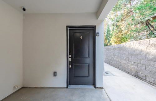 The White House Coveted Triplex Near Lake - Foto 57