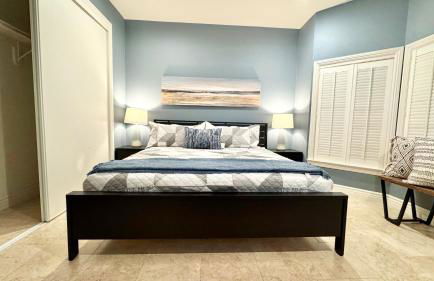 Modern Home, Unwind in a Prime Location - Foto 14