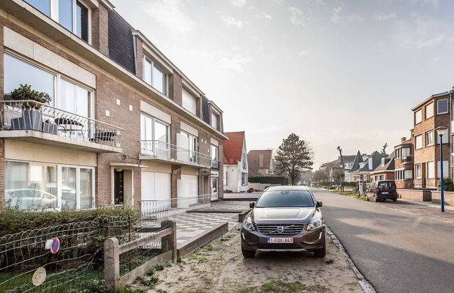 Apartment in Koksijde Near the Beach - Photo 23