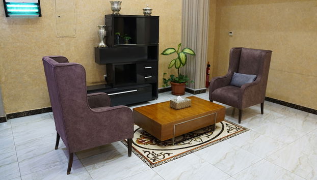 Coin salon dans le hall