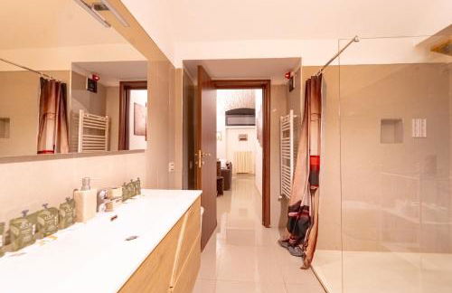 The Wine Cave - Via M Gioia, 47 - Huge Elegant 110 sqm Peaceful Retreat in Milan, 2 bedrooms, 8 minutes walking from Central Station, Milan - Foto 32