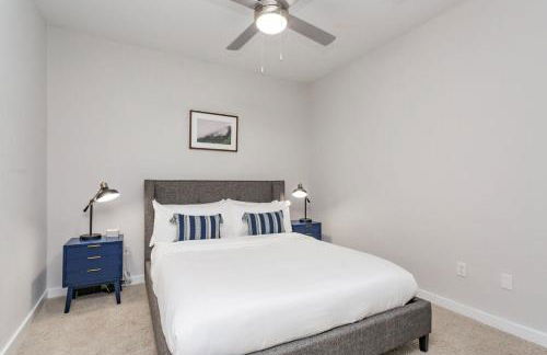 CozySuites Music Row Spacious 2BR free parking 25 - Foto 7