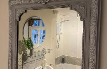 Entire Georgian luxury house - 3 Storey- High St Henley-in-Arden -Two bedrooms-Sleeps 4 people Close to Stratford upon Avon - Warwick - Solihull - NEC - Foto 26