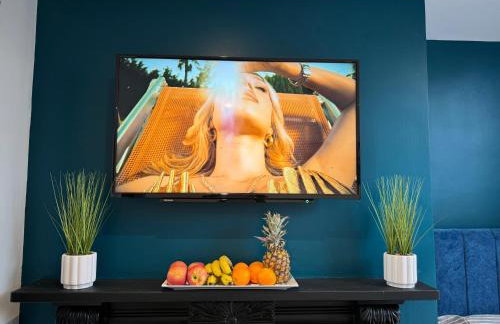 Luxury 6-Bed House - 6 En Suite- Jaquzzi Baths - Private Parking - Suitable for contractors - Foto 14