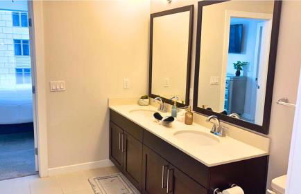 The Luxe -Highrise, Balcony, Year-round Pool, City View! - Foto 36