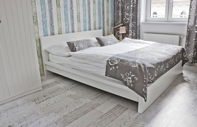 Royal Court Apartments - Photo 33