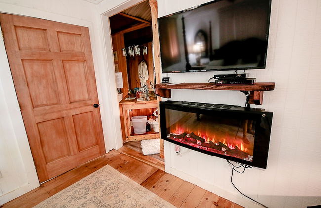 Cora's Cabins - Photo 18