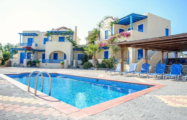 Santorious Cavehouse - Photo 14