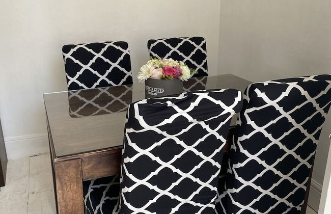 Stunning 2-bed Apartment Above Schooners Bar - Foto 15