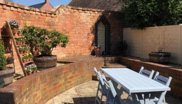 Cotswold Thatched Cottage - Photo 4