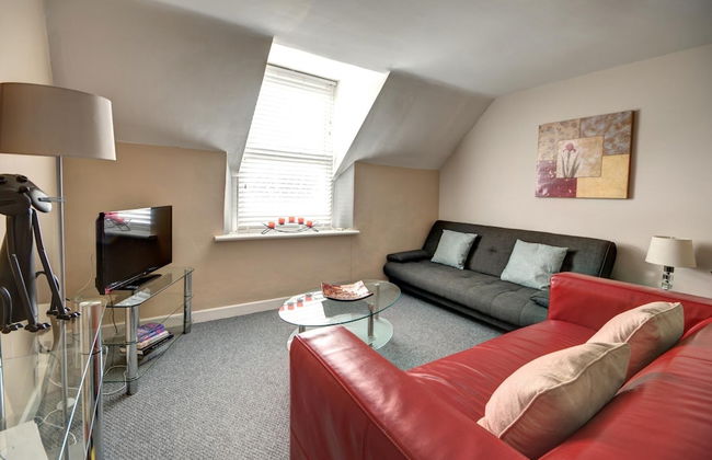 Walkers Court 3 Bedroom Apartment - Photo 9