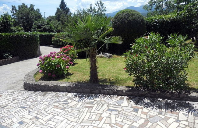 Spacious Apartment With Terrace & Outdoor Kitchen Surrounded by a Garden - Foto 24