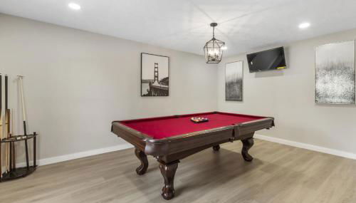 Spacious 4BR Family Home in Missouri City - Foto 2, Game Room