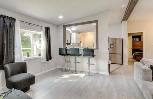 Riverfront Home with Porches and Views in Cotter! - Foto 6