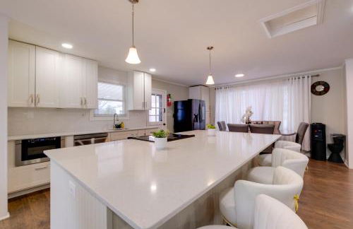 Great for Gatherings! Modern Lanham Duplex - Foto 8