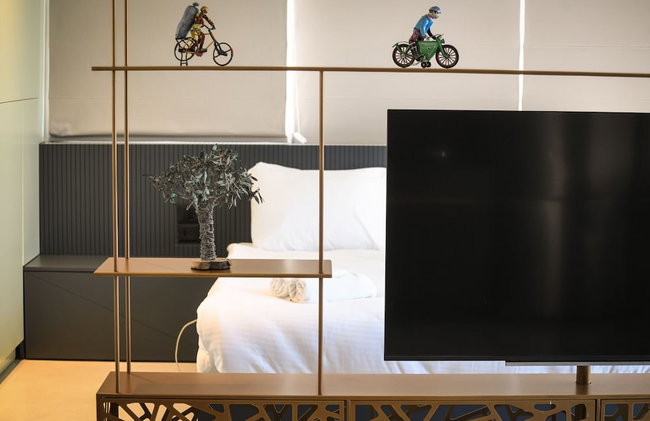 Vibrant and Modern Apartment in Tel Aviv - Photo 21