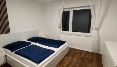 Schöne Ferienwohnung in Buxtehude- Zentral -Lade Säule -6Person - Photo 5