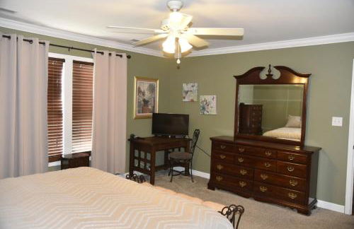 Grandys Place, Home in Hartselle, walk to Stadium, near downtown, King bed - Foto 13