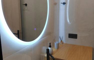 Simple, Calm and Luxurious - Photo 13