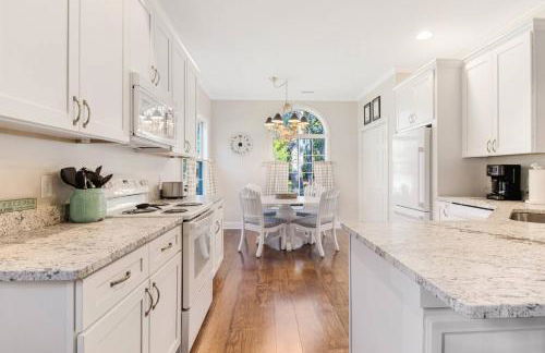 The Cottage at Arbor Creek - Foto 16