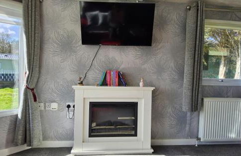 Cosy caravan in Billing Aquadrome - Photo 45