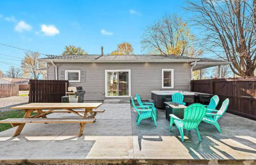 New! Warm & Cozy 3BR w/ Hot Tub, Firepit & BBQ! - Foto 21