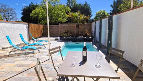 Le Gîte Nature Bien-Etre Piscine Chauffée Privée du Tarn entre Toulouse et Albi & Les Cottages du Tarn - Foto 3, sunbed