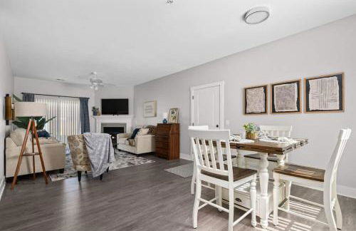 Brand New 2 Bedroom Condo - Photo 3