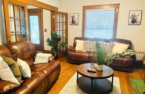 Spacious 6BR Home - Near Top Attractions - Photo 61