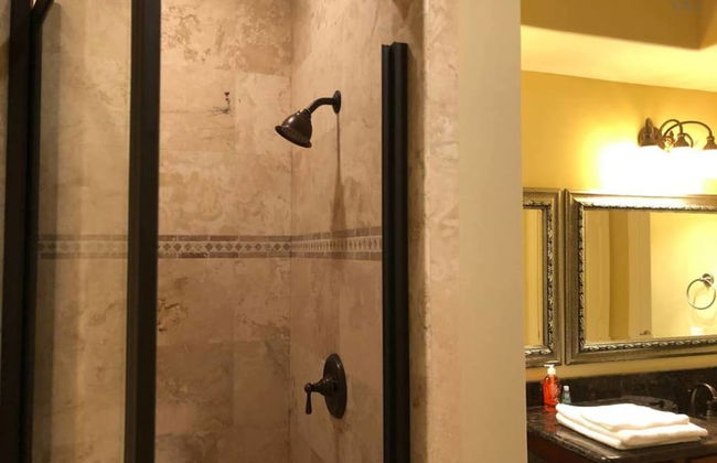 4 Story Rooftop - Executive Corporate Housing - Photo 16