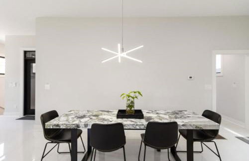 Brand-New 3Story Home with Rooftop in Midtown - Foto 11