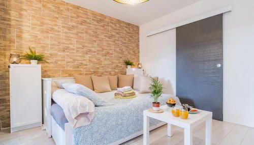 Les Elfes - avec entrée autonome, clim neuve, jardin, parking privé & gourmandises offertes ! - - Foto 5