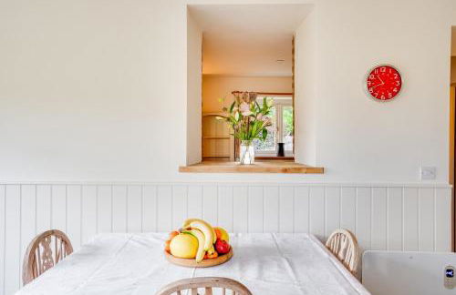 Charming Coach House Retreat Near Sherborne Abbey - Foto 34