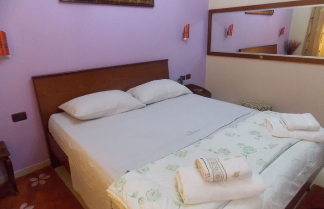 Alfred's Apartments - Photo 9