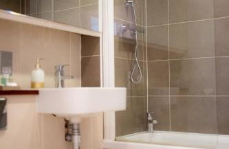 Seaview, Luxury apartment, 2 min walk to Porth Beach - Foto 57