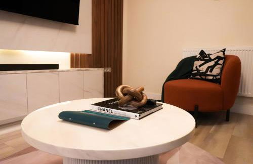 Adeluxe Aura - Entire Ultra Luxury- Super King Bed with Free WiFi, Netflix and Amazon Prime - Foto 25